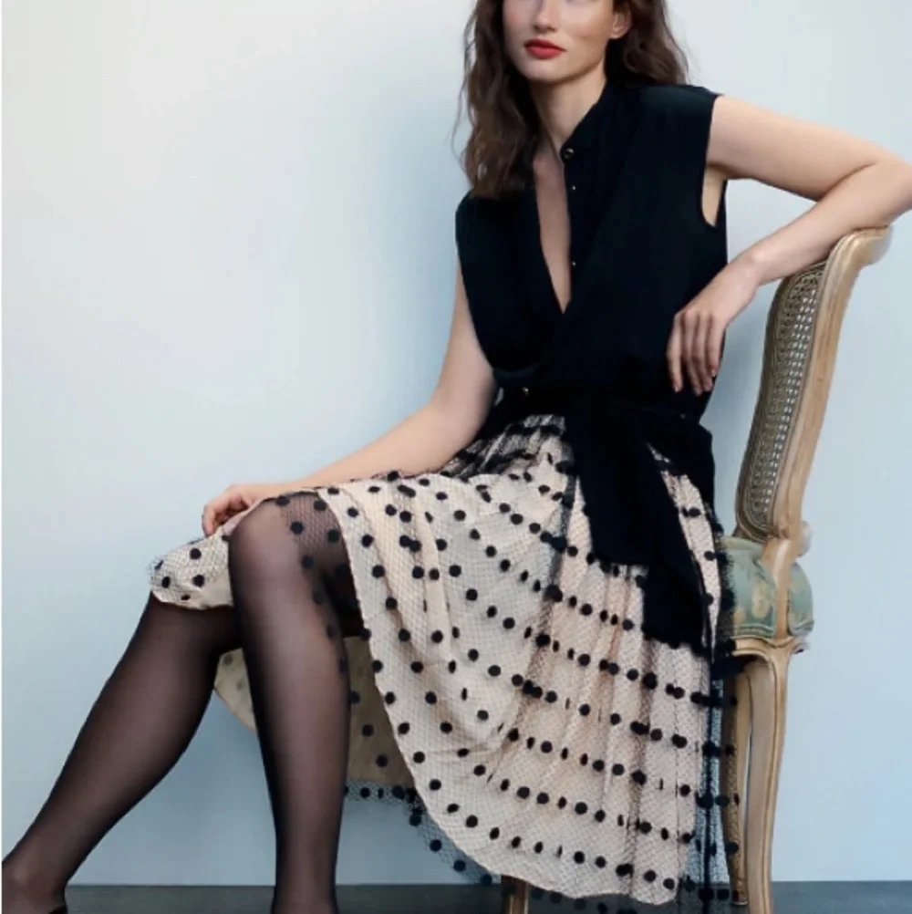J Crew Collection layered mesh skirt with dots size 4 - Picture 5 of 5
